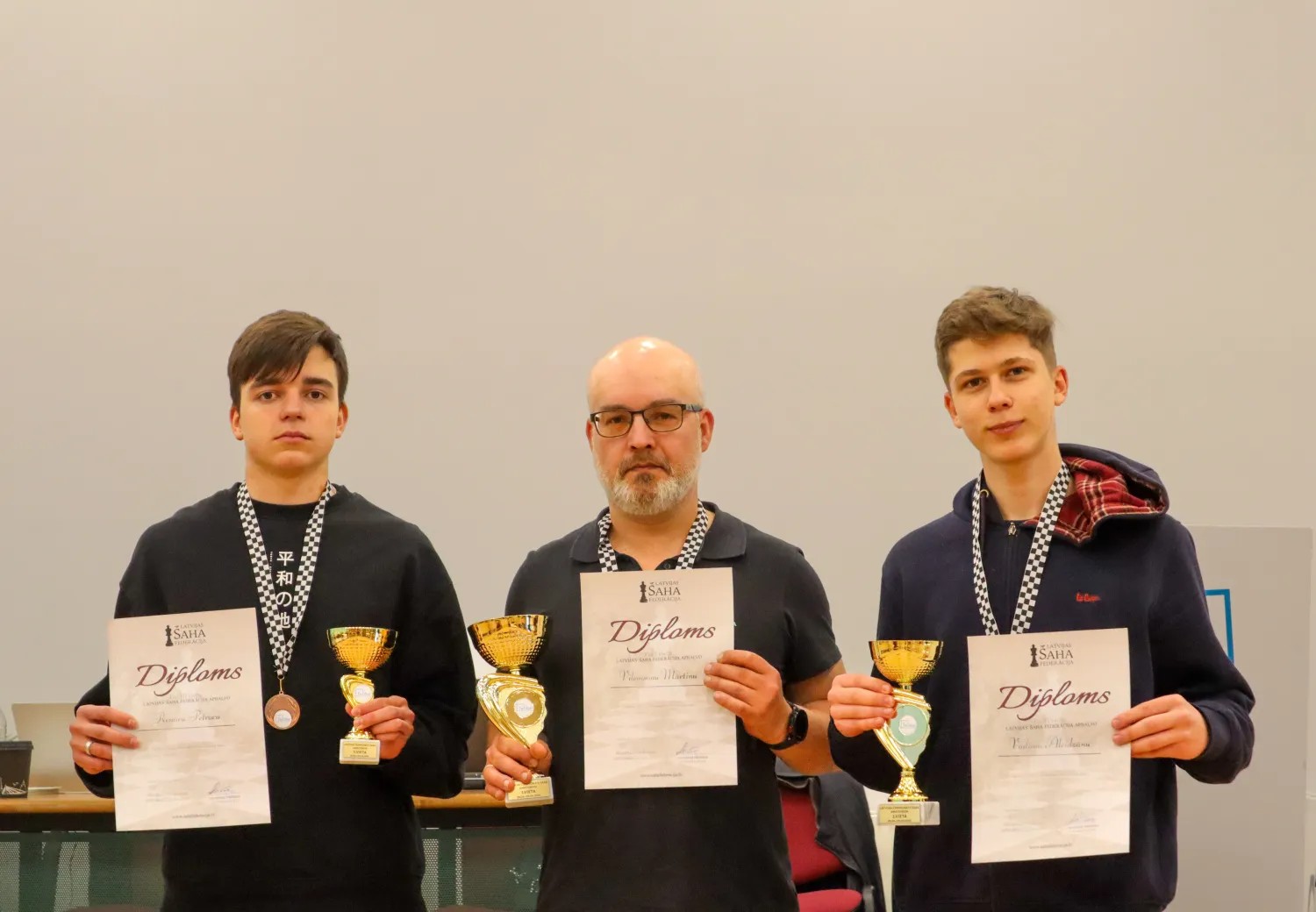 1.-3. vietu ieguvēji Latvijas čempionātā amatieriem.