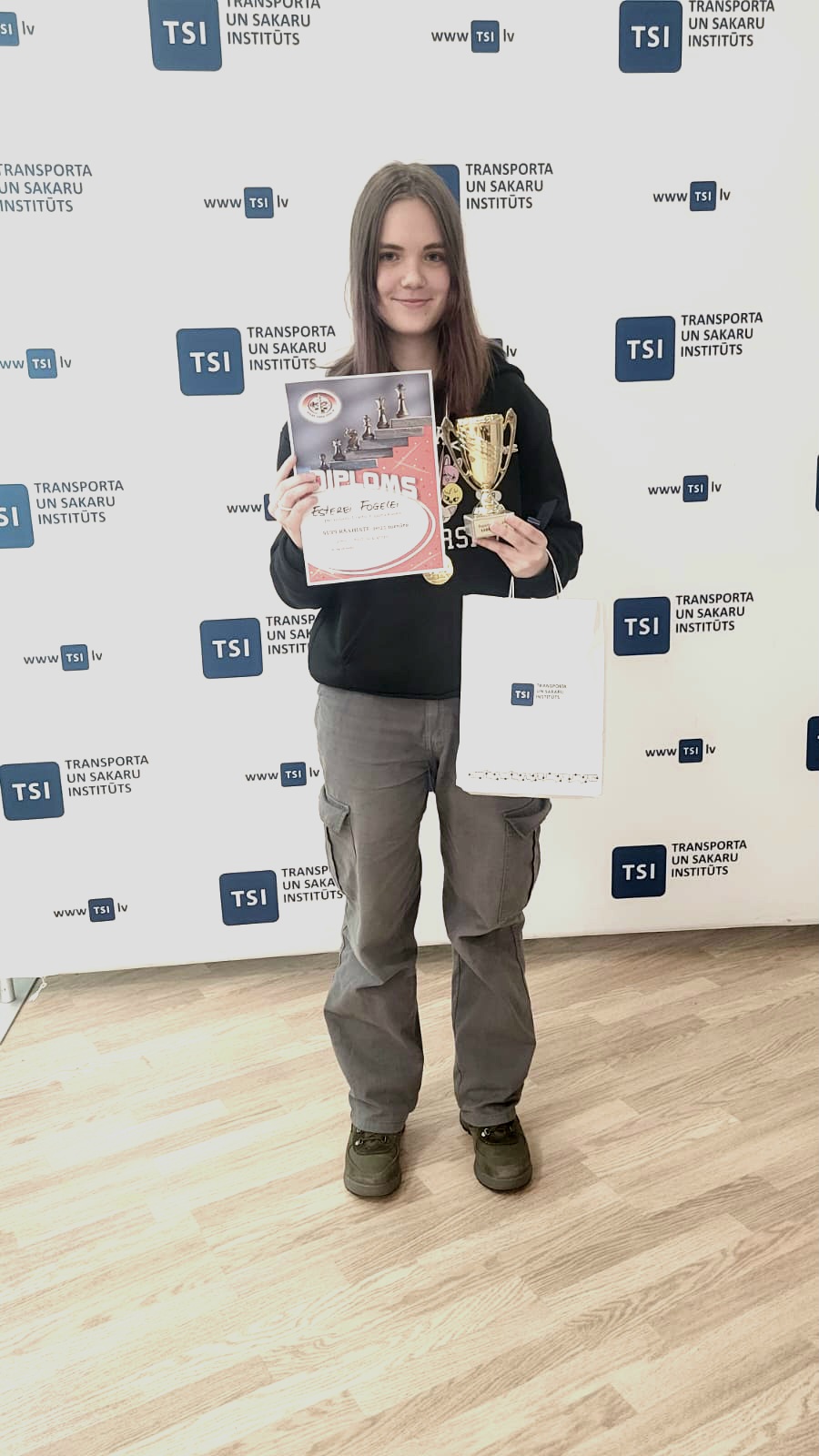 1.vietas ieguvēja 2.sporta klašu kategorijā A grupā Estere Fogele