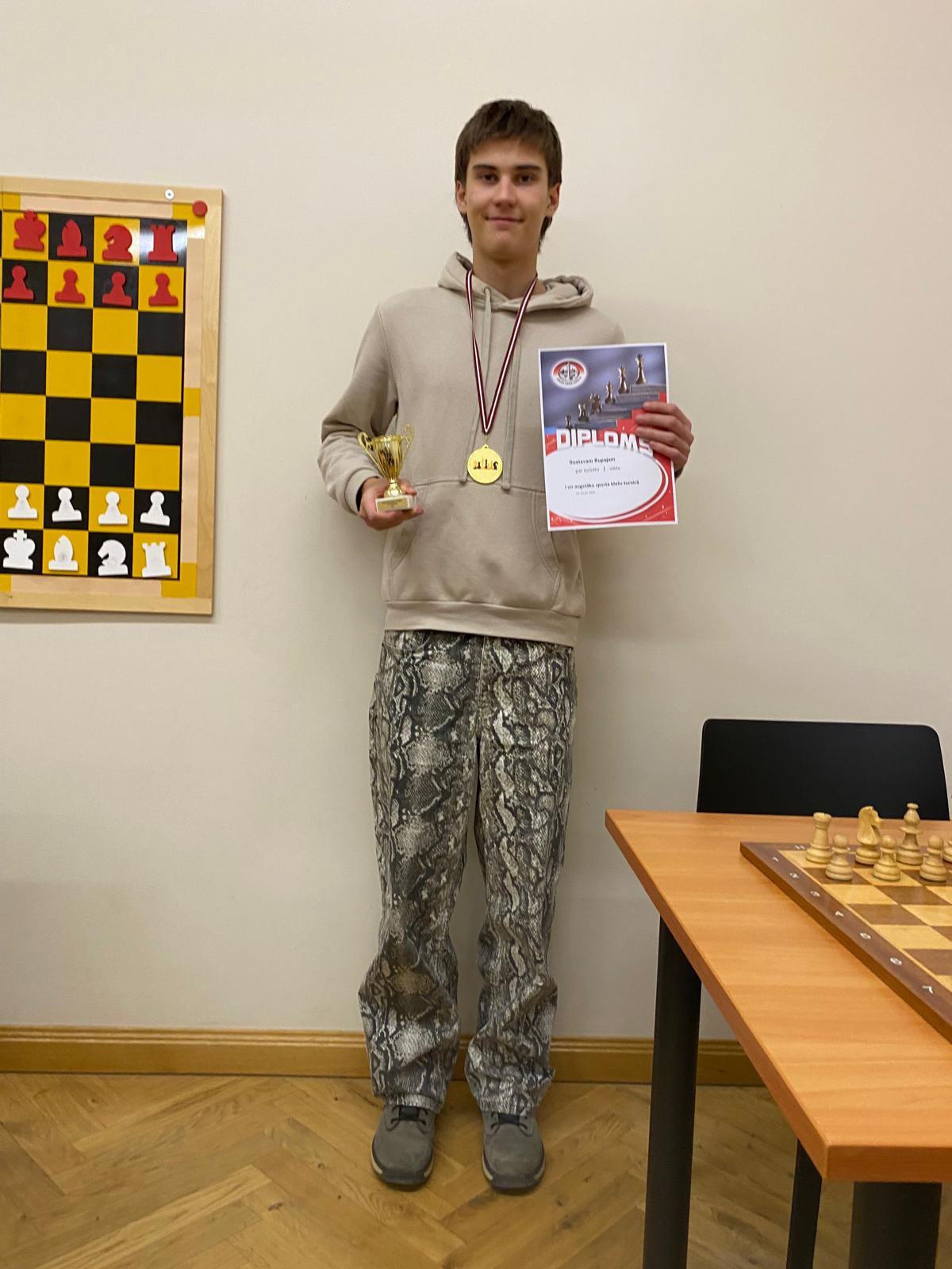 Turnīra uzvarētājs Gustavs Rupais