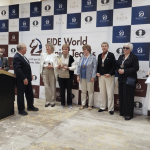 Latvijas šahistes saņem bronzas medaļas